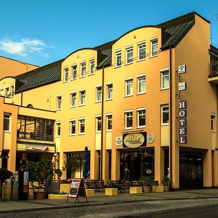 Stadt-Hotel Loerrach Gbr Eksteriør billede